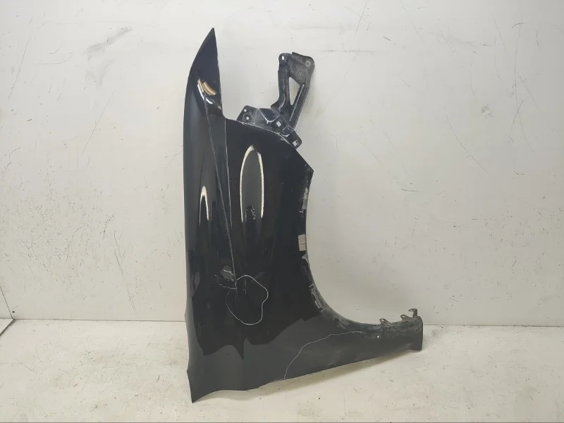 Крыло Outlander 2012- 3