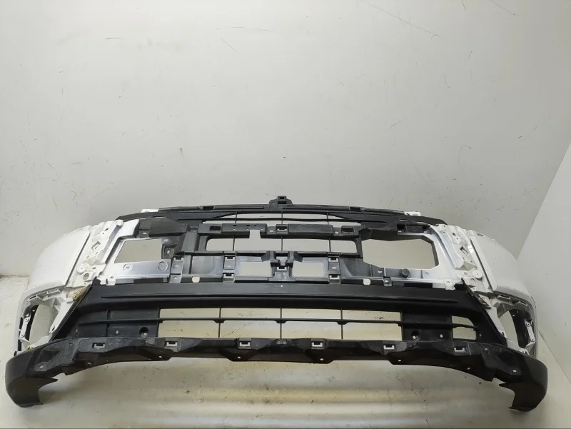 Бампер Outlander 2018- 3