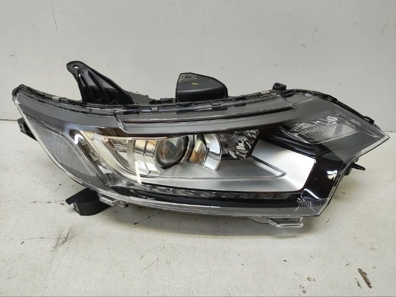 Фара Outlander 2015- 3