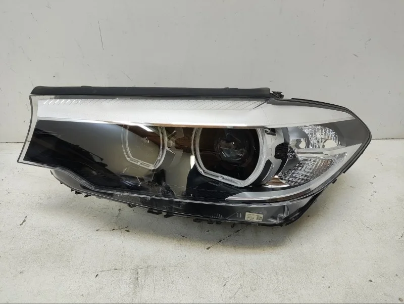 Фара BMW 5er 2016- G30