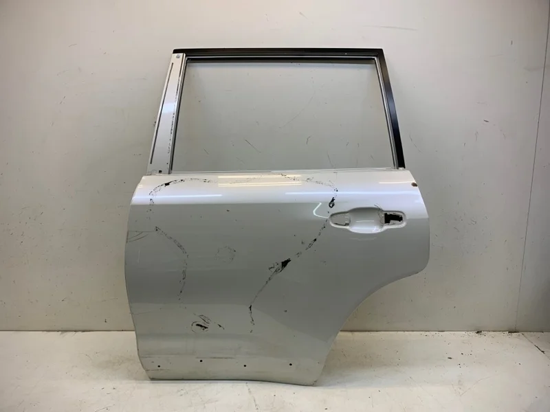 Дверь Toyota Land Cruiser 2015-2021 200