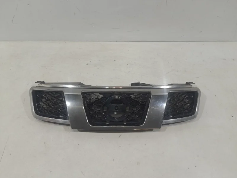 Решетка радиатора Nissan X-Trail 2010- T31