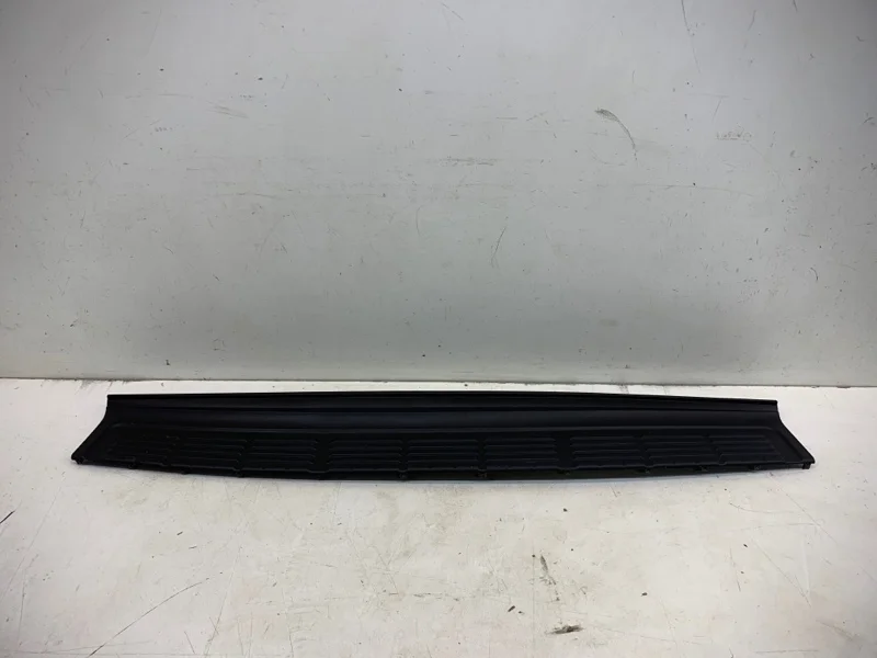 Накладка бампера Toyota Land Cruiser 2007-2015