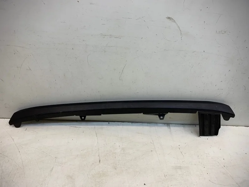 Накладка бампера Toyota Highlander 2013-2019