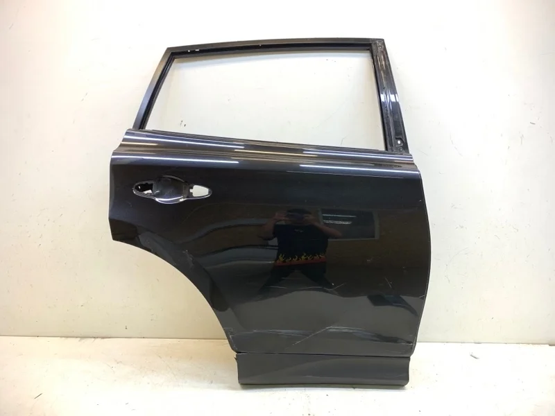 Дверь Toyota Rav4 2012-2019 40