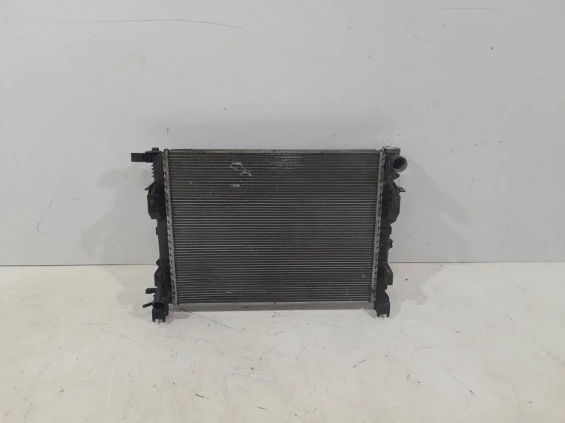 Радиатор охлаждения Renault Duster 2010-2021