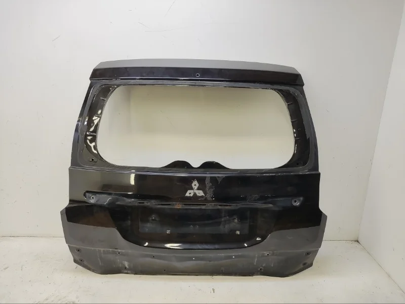 Крышка багажника Pajero Sport 2015- 3