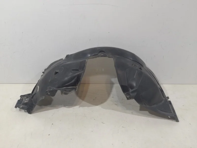 Подкрылок Renault Logan 2017-