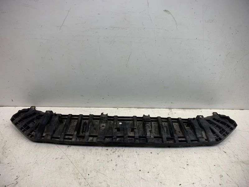 Пыльник бампера Toyota Rav4 2015-2019 40