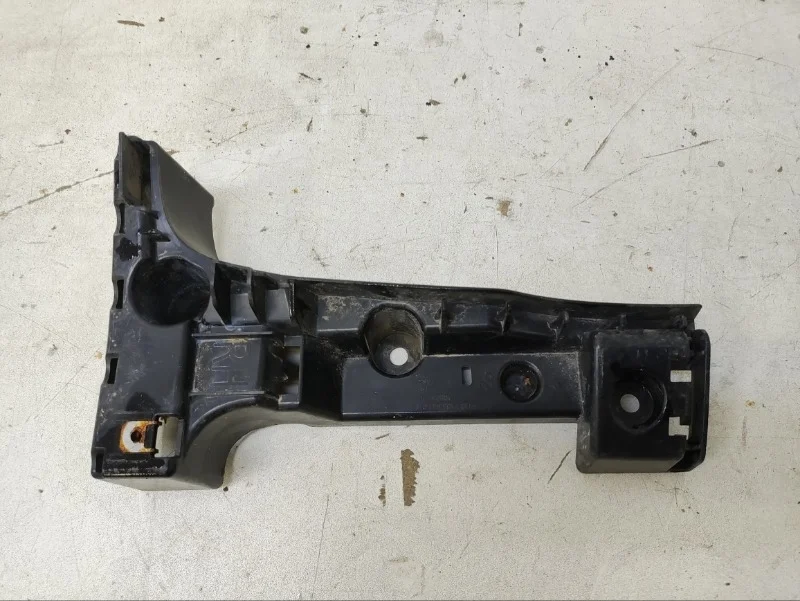 Кронштейн бампера BMW X5 2006-2010 E70