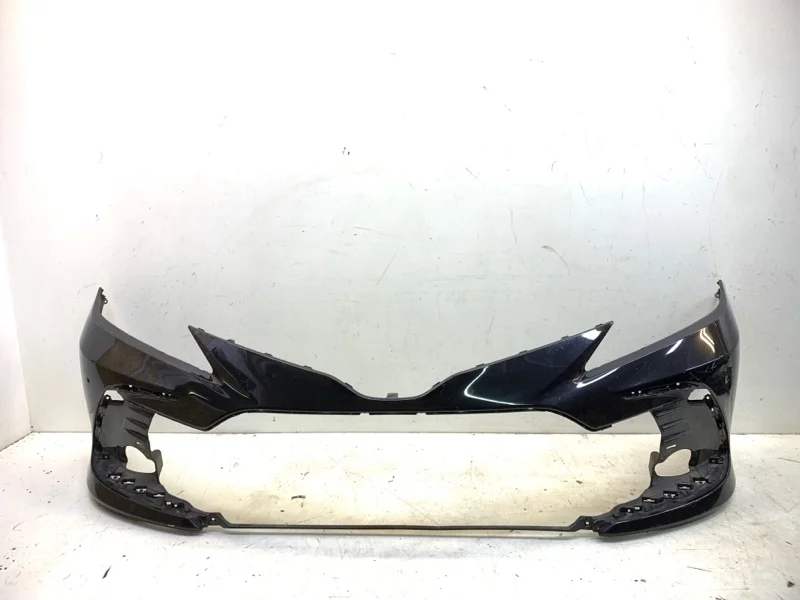 Бампер Toyota Camry 2020-2023 70