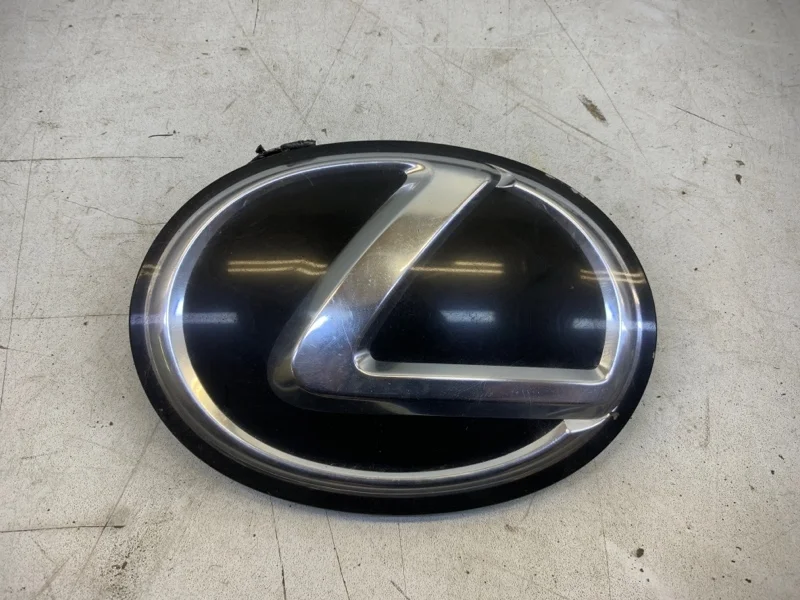 Эмблема Lexus RX300 2020-2023 4