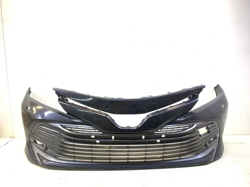 Бампер Toyota Camry 2017-2021 70