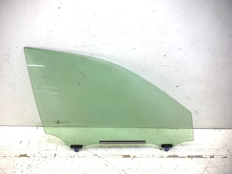 Стекло двери Lexus NX200 2014-2021