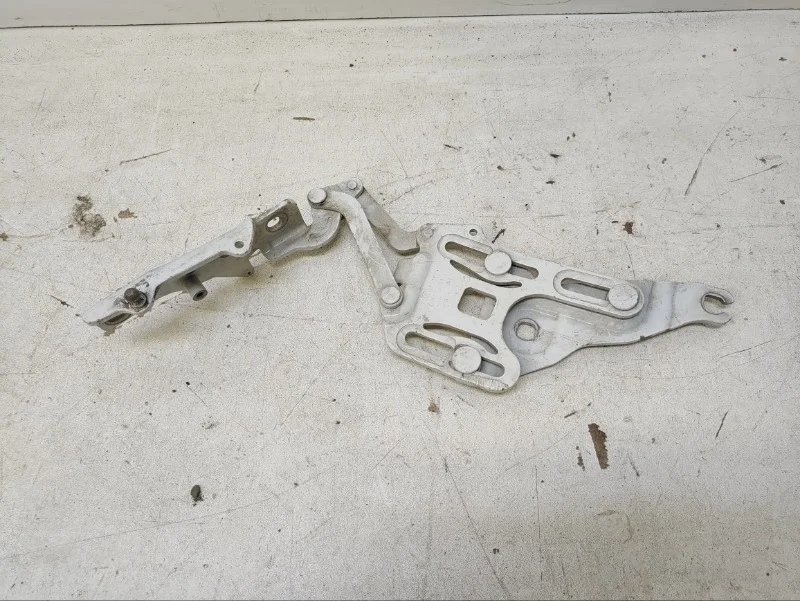 Петля капота BMW X5 2010- E70