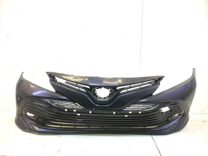 Бампер Toyota Camry 2017-2021 70