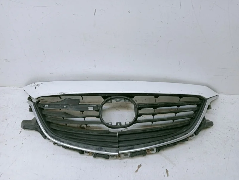 Решетка радиатора Mazda 3 2013-2019 BM