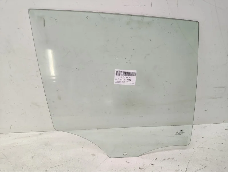 Стекло BMW X1 2009-2015 E84