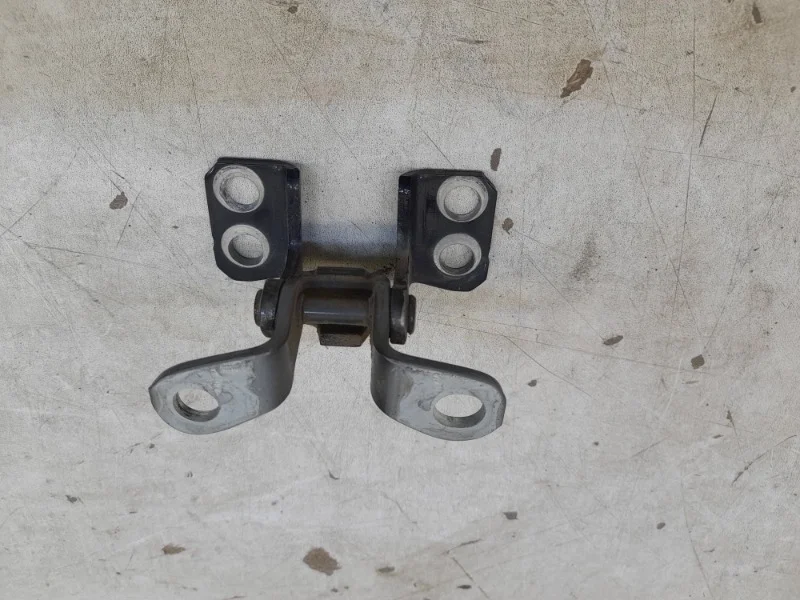 Петля крышки багажника Toyota Land Cruiser Prado 2009-2023 150