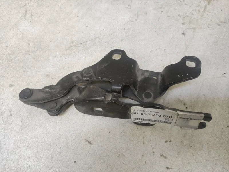 Петля капота BMW 1er 2004-2011 E81