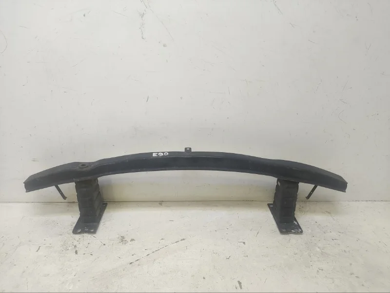 Усилитель бампера BMW 3er 2004-2009 E90