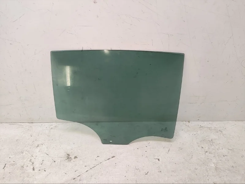 Стекло BMW X6 2007-2014 E71