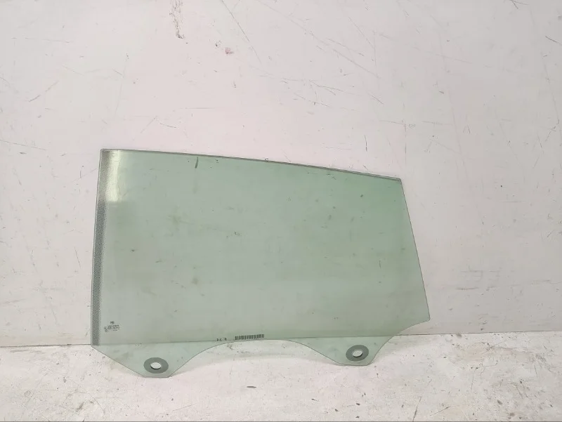 Стекло BMW 3er 2012-2016 F34