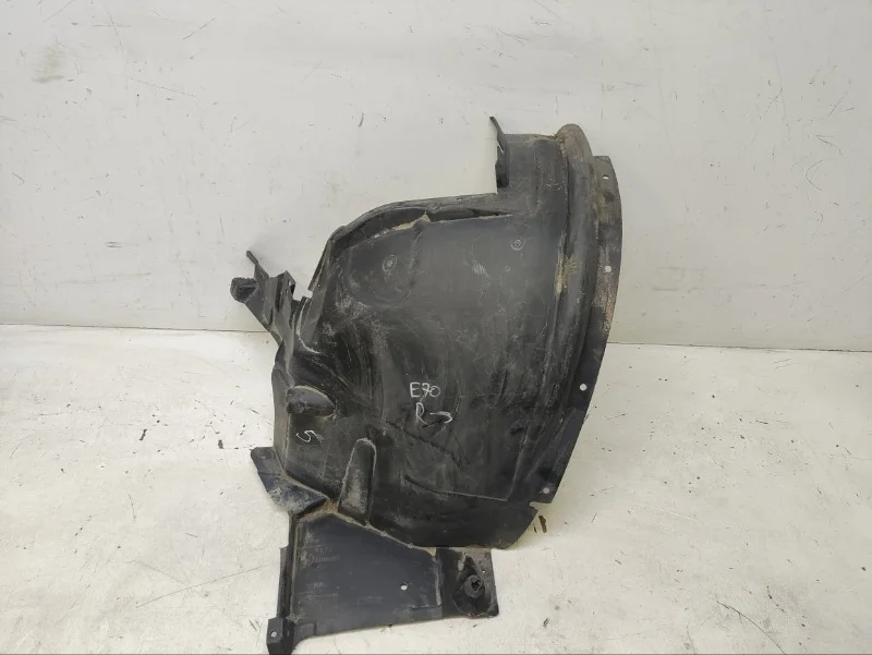 Подкрылок BMW X5 2006-2013 E70