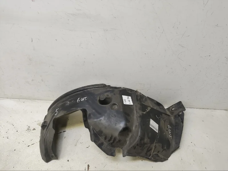 Подкрылок BMW 1er 2008-2013 E88