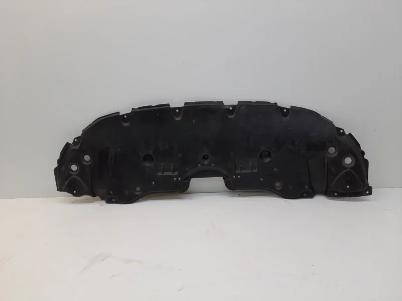 Пыльник бампера Toyota Camry 2017-2024 70