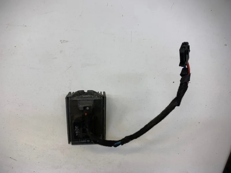 Резистор печки Skoda Rapid 2015