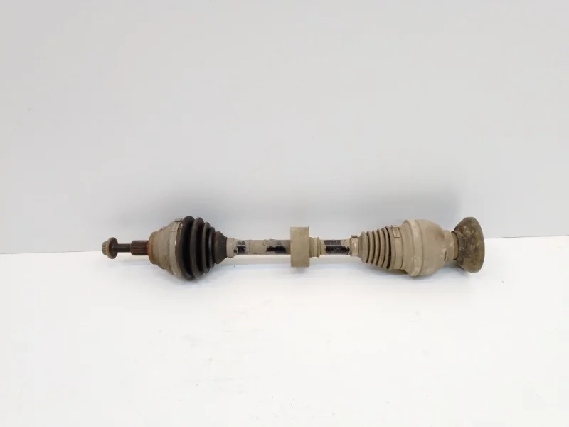 Приводной вал Volkswagen Tiguan 2009-2016