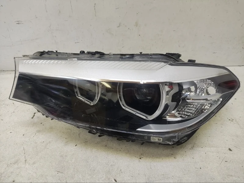 Фара BMW 5er 2016- G30