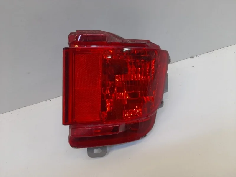 Фонарь противотуманный Toyota Land Cruiser 2015-2021 200