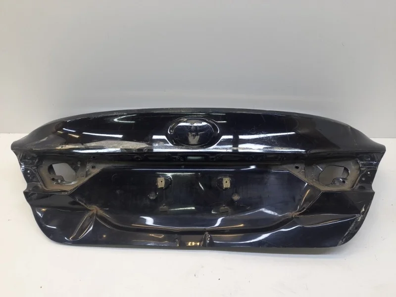 Крышка багажника Toyota Camry 2017-2024 70