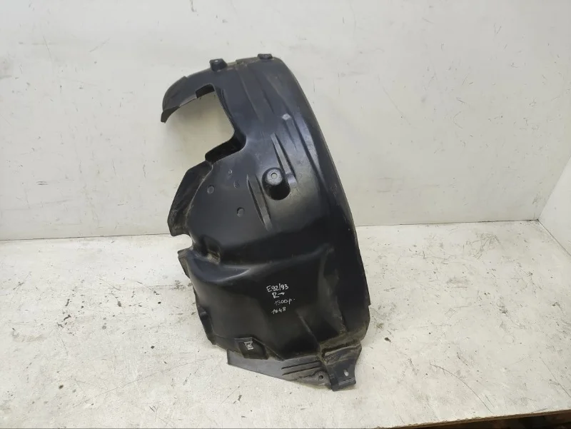 Подкрылок BMW 3er 2006-2013 E92