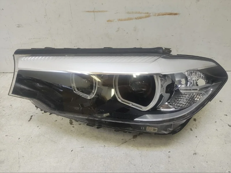 Фара BMW 5er 2016- G30