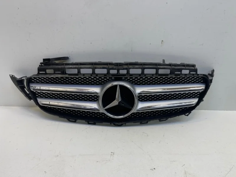 Решетка радиатора Mercedes-Benz -Class 2016-2020 W213