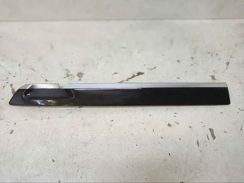 Накладка двери BMW 7er 2008-2015 F01