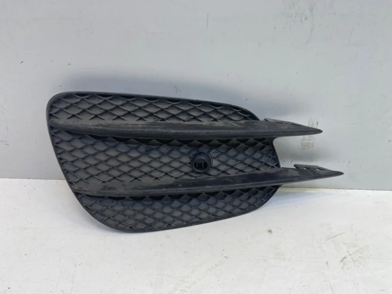 Решетка бампера Mercedes-Benz -Class 2016-2020 W213