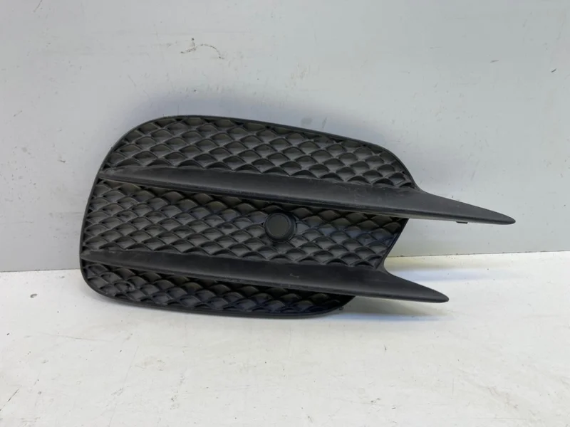 Решетка бампера Mercedes-Benz -Class 2016-2020 W213