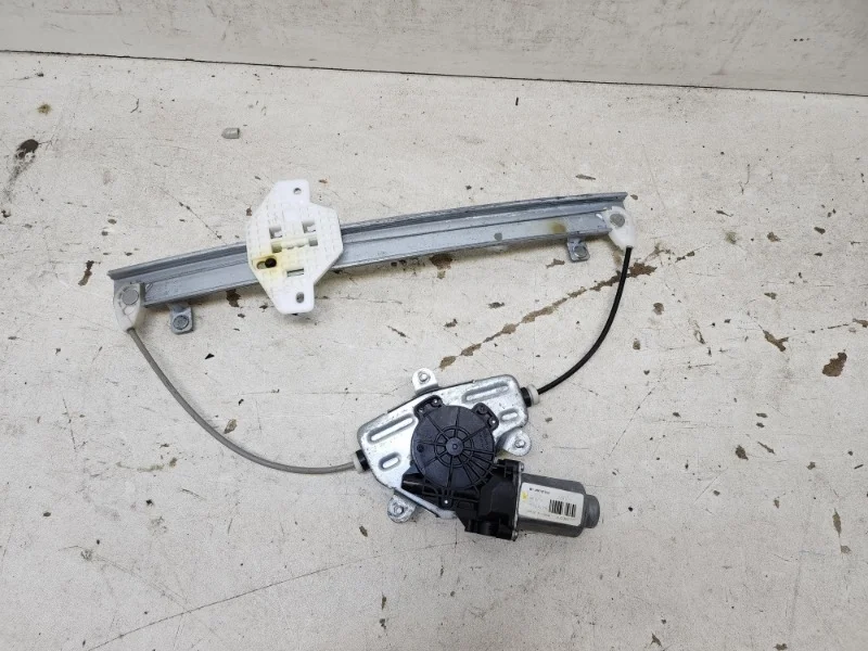 Стеклоподъемник Hyundai Solaris 2010-2017