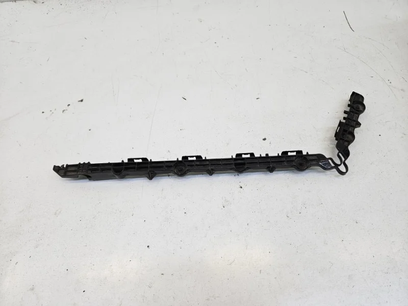 Кронштейн бампера Toyota Camry 2011-2018 50