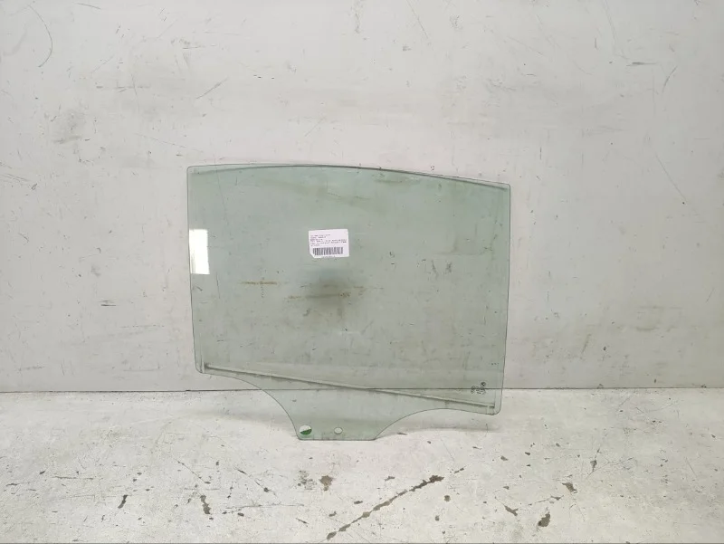 Стекло BMW 5er 2009-2017 F10