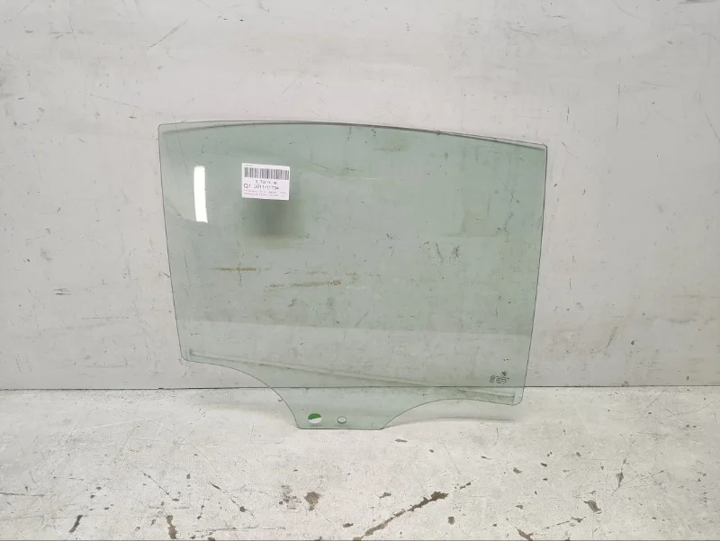 Стекло BMW 5er 2009-2017 F10