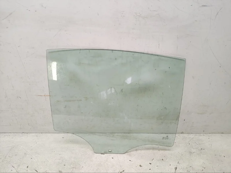 Стекло BMW 5er 2009-2017 F10