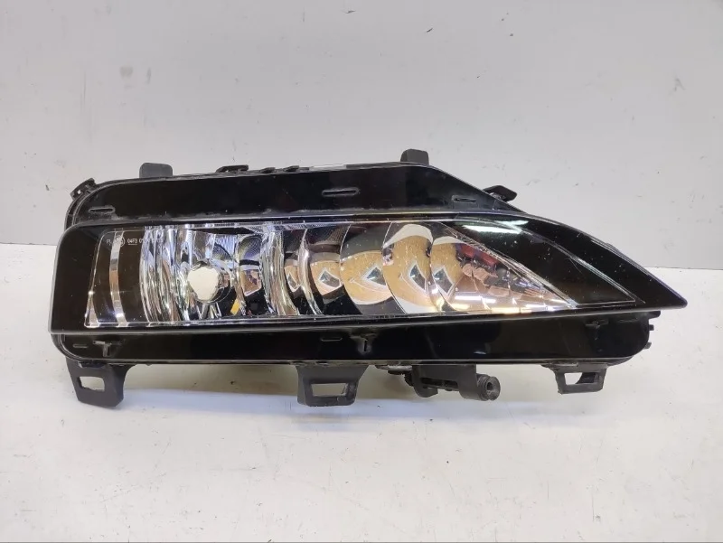 Фара противотуманная Skoda Rapid 2019-2024