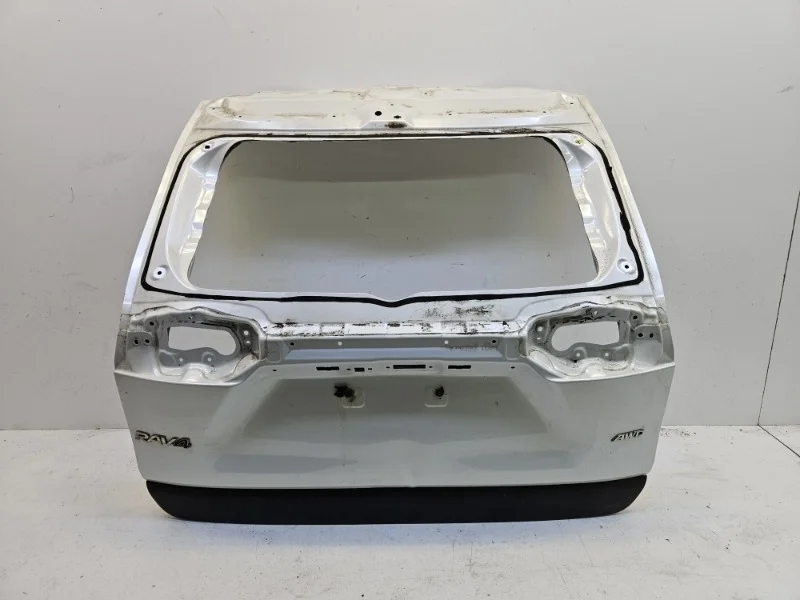Крышка багажника Toyota Rav4 2018-2024 50