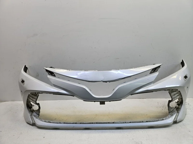 Бампер Toyota Camry 2017-2021 70