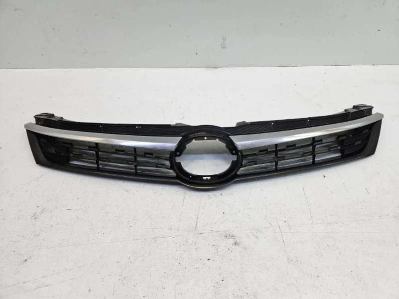 Решетка радиатора Toyota Camry 2017-2018 55